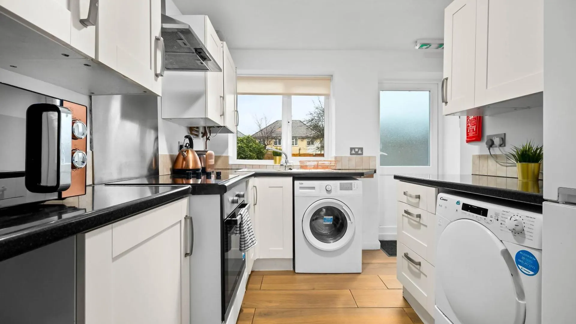 5 Bedrooms - 5 Bathrooms - Parking - Garden - 376 Birmingham 0*,