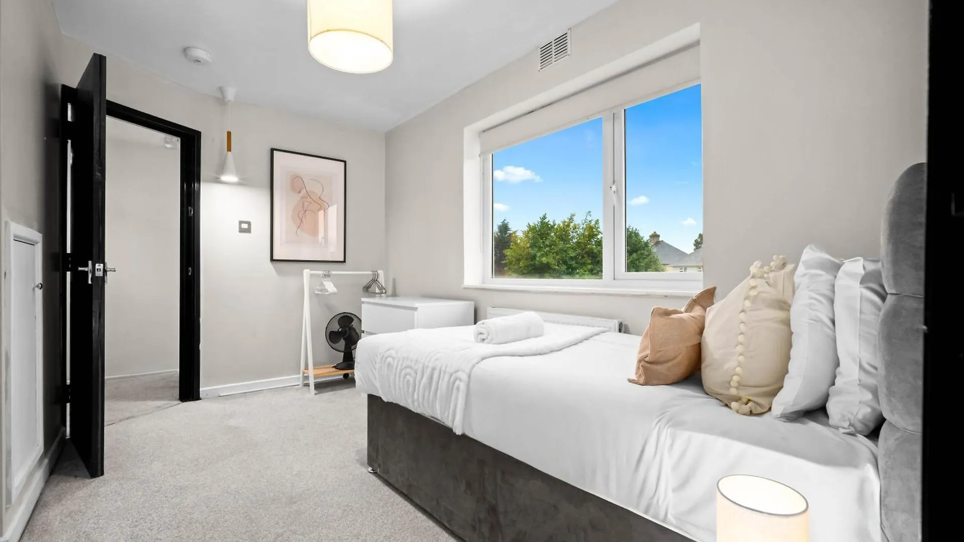 5 Bedrooms - 5 Bathrooms - Parking - Garden - 376 Birmingham
